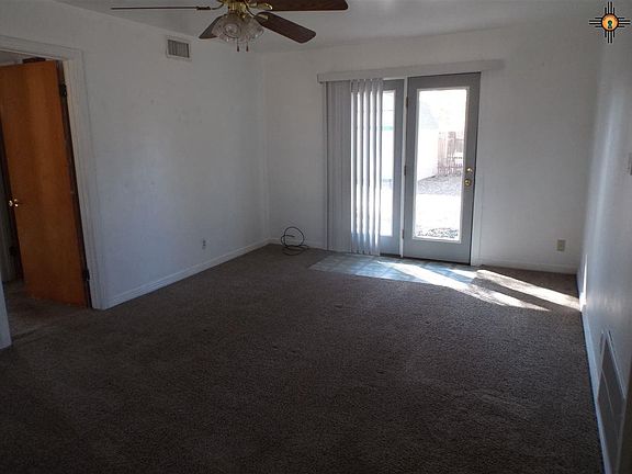 4th image of 2908 Gidding St