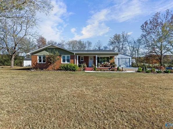 107 Sharps Cove Rd, Gurley, AL 35748