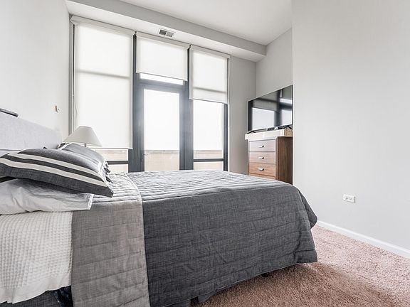 4th image of 1464 S Michigan Ave #Chhzzj41j