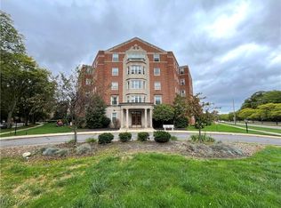 13800 Fairhill Rd APT 204, Shaker Heights, OH 44120