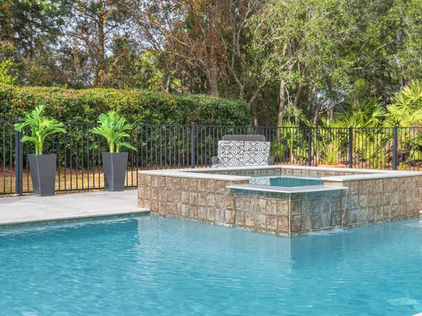 943 Emerald Bay Dr, Destin, FL 32541