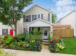 939 Symphony Dr, Aurora, IL 60504