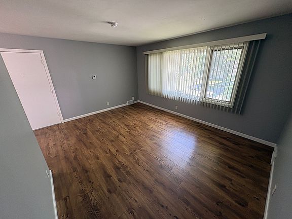 3rd image of 1336 D St #7