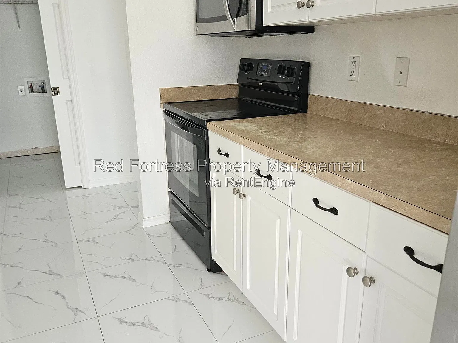 3 bed, 2.0 bath, 1048 sqft, $1,395 — Photo 4