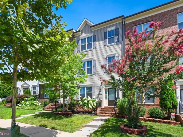 22621 Broadway Ave, Clarksburg, MD 20871