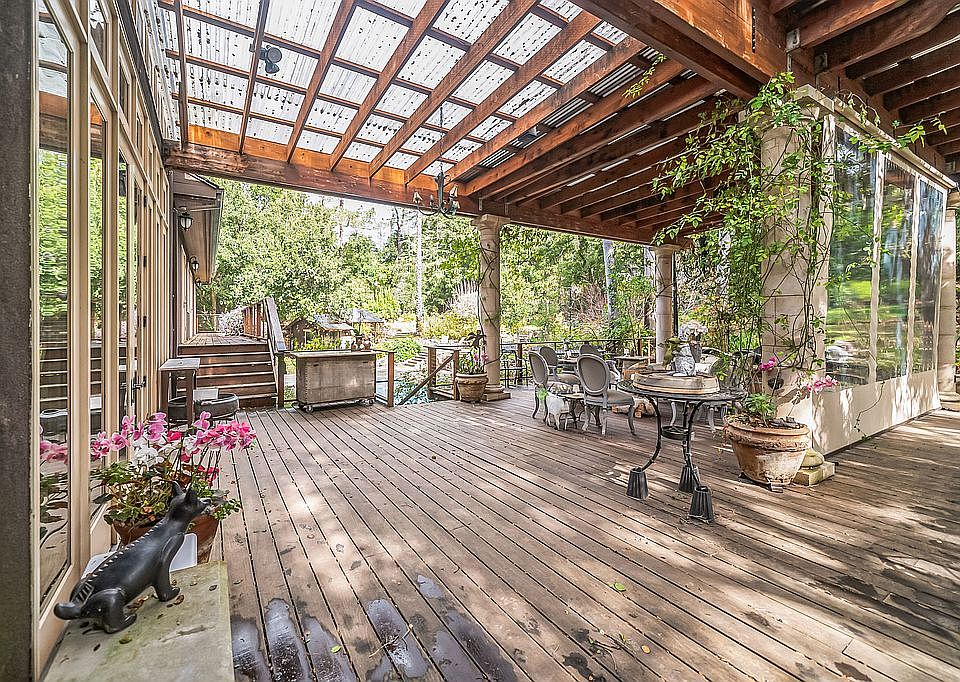 covered deck