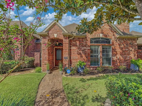 6840 Queensclub Dr, Houston, TX 77069