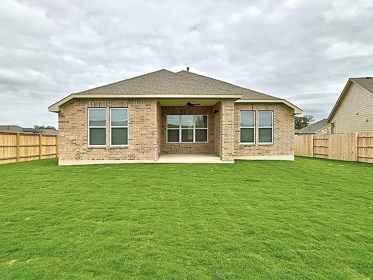 116 Joseph Hawkins Ln — Photo 30
