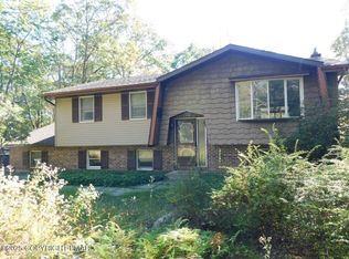 1134 Scotrun Dr, Scotrun, PA 18355