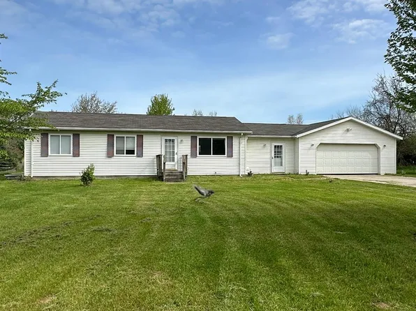 2034 Obrien Rd, Mayville, MI 48744
