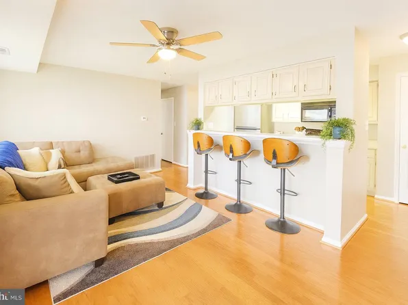 89 Eldon Way, Marlton, NJ 08053