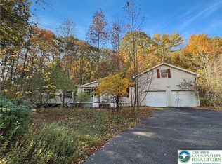 228 Victory Ln, Stroudsburg, PA