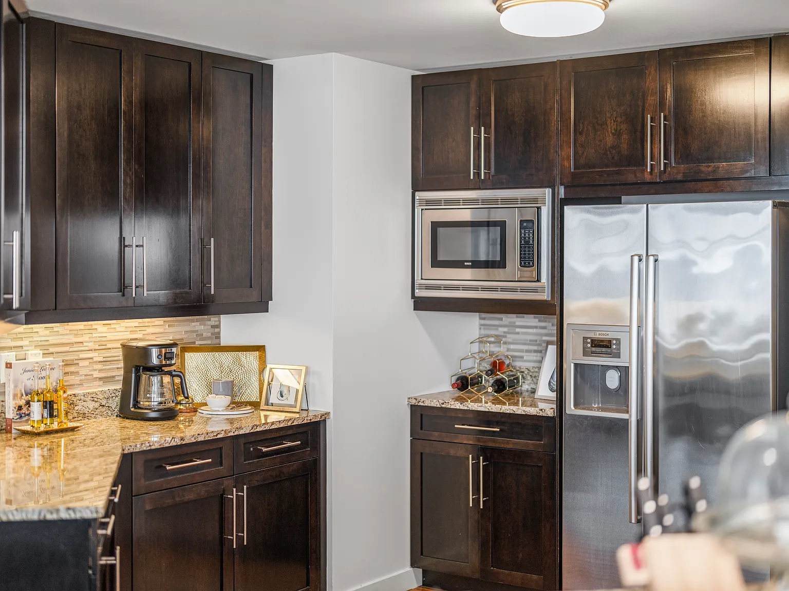 3 bed, 2.5 bath, 1746 sqft, $7,300 — Photo 4