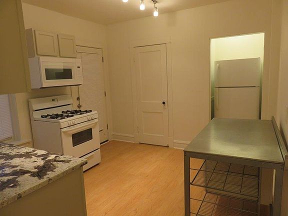 2nd image of 951 N Kedzie Ave #1Z