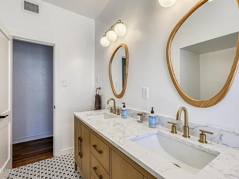 1300 Randolph Dr — Photo 41
