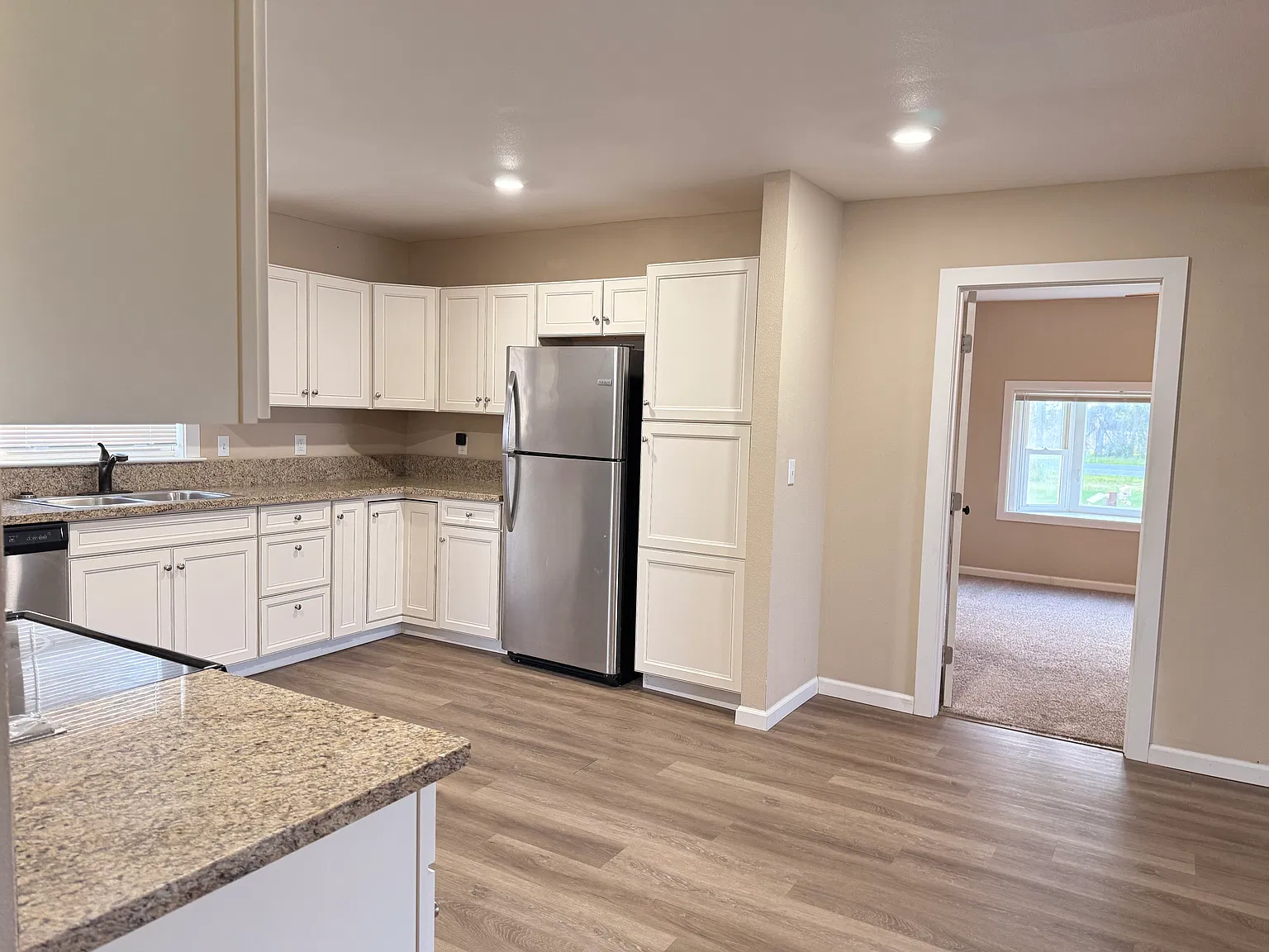 3 bed, 1292 sqft, $1,675 — Photo 4