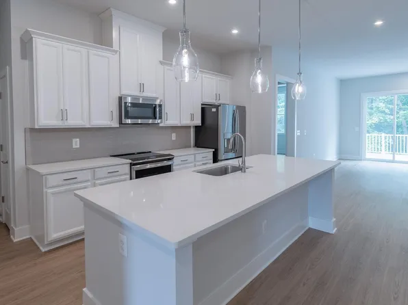 1603 Koch Ct, Charlottesville, VA 22911