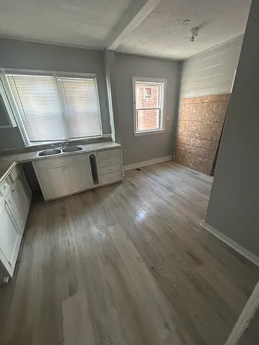 15824 Steel St Photo 1