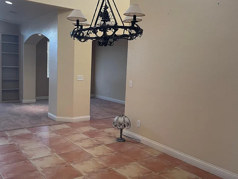 18465 Kalin Ranch Dr — Photo 24