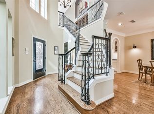 1215 Van Buren St, Houston, TX 77019