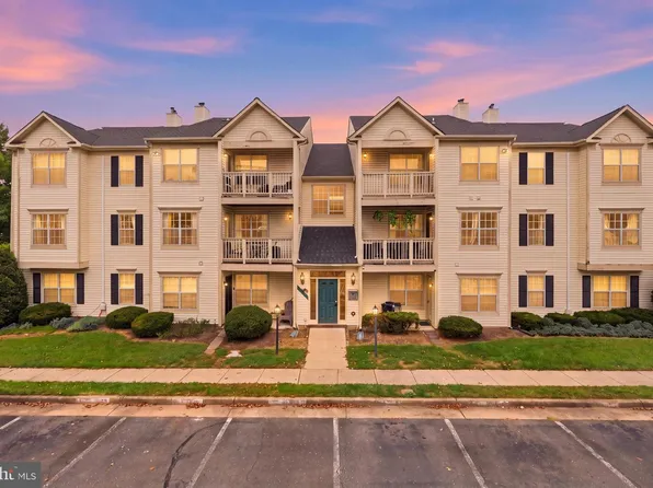 11006 Koman Cir APT 201, Manassas, VA 20109