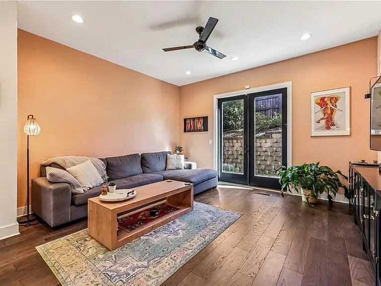 2336 Mason Dr — Photo 6
