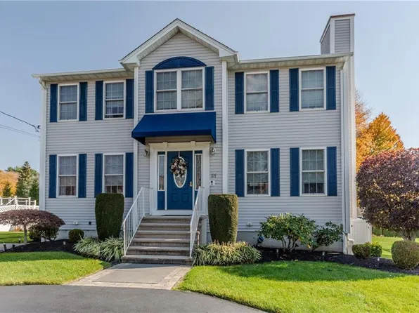 31 Hoover St, West Warwick, RI 02893