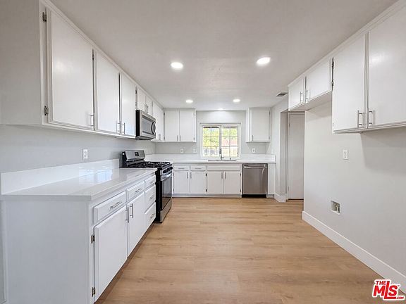 2nd image of 40733 176th St E #E