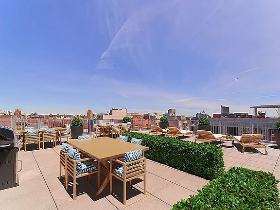 5th image of 658 Driggs Ave APT 4B