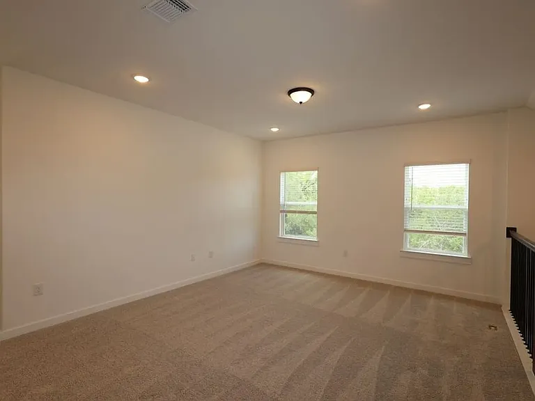 3609 Helena Way — Photo 22