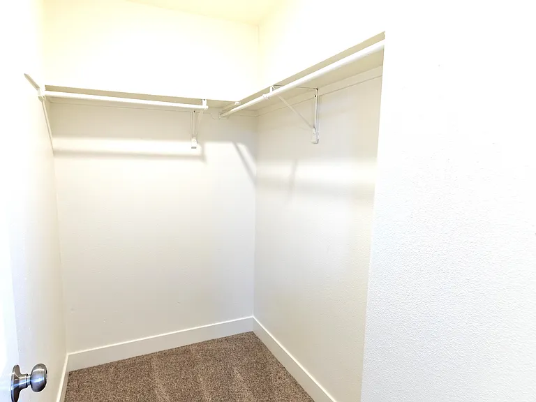1240 Bunting Ave #1 — Photo 6