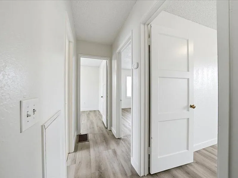 3 bed, 1.0 bath, 1667 sqft, $1,650 — Photo 4