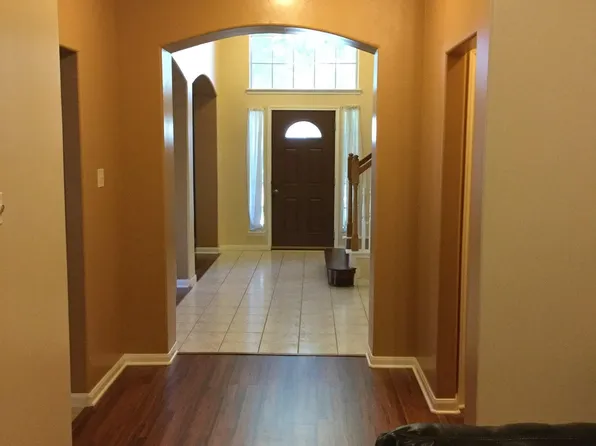 8747 Willancy Ln, Houston, TX 77095