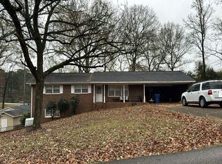 925 Boswell Dr, Oxford, AL 36203