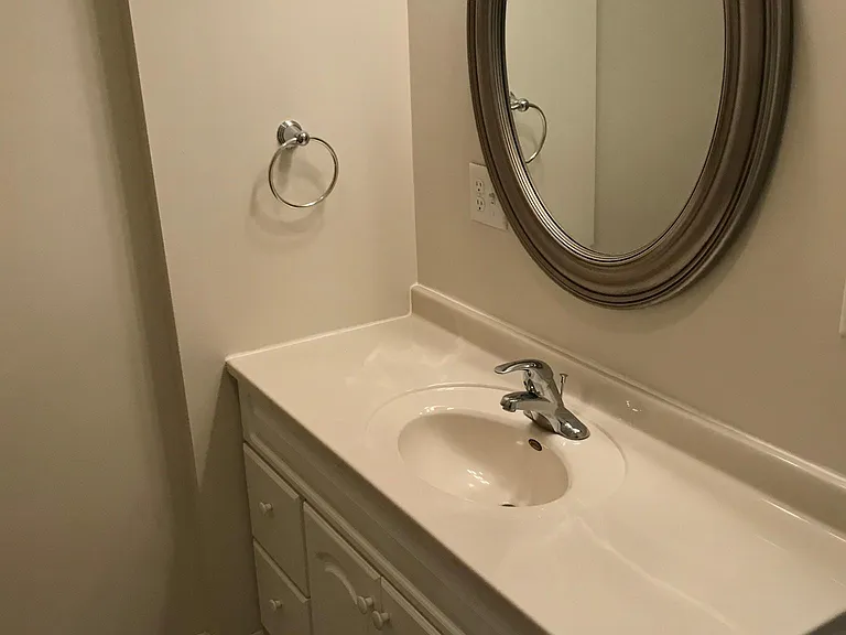324 Park Ave — Photo 8
