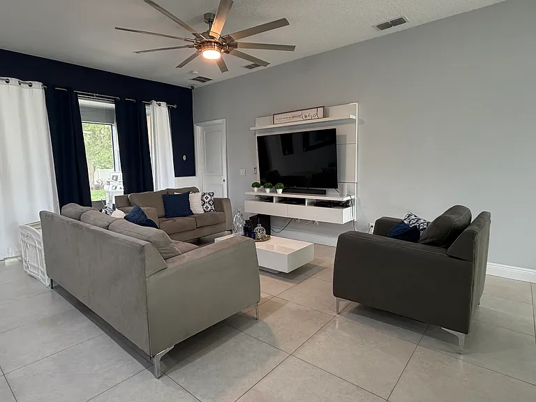 437 Gannet Ct — Photo 5