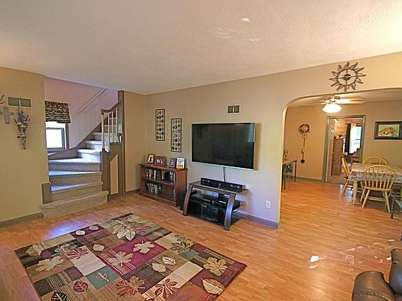 3rd image of 13009 W Park Ave