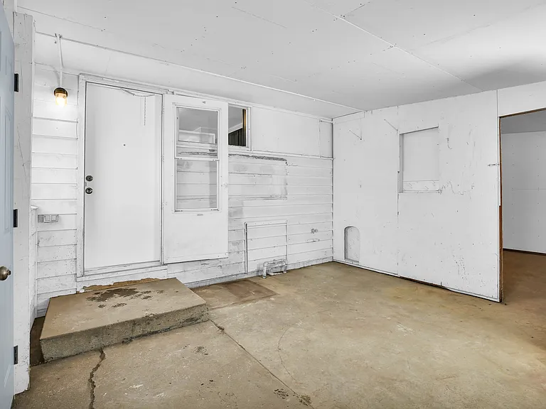 1101 N McKinley Ave — Photo 21
