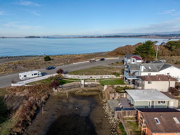 5th image of 1245 King Salmon Ave