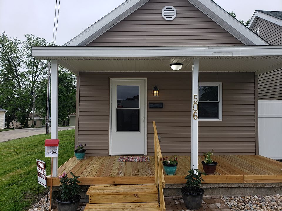 Entrance from front door