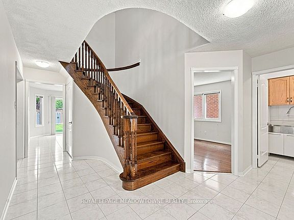 3rd image of 3268 Cajun Cres