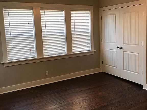 2nd image of 1909 N Douglas Ave #8