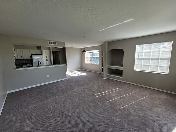 4th image of 13839 Fairway Island Dr