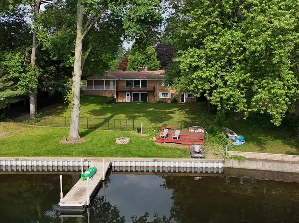 3815 Powell Ave, Akron, OH 44319