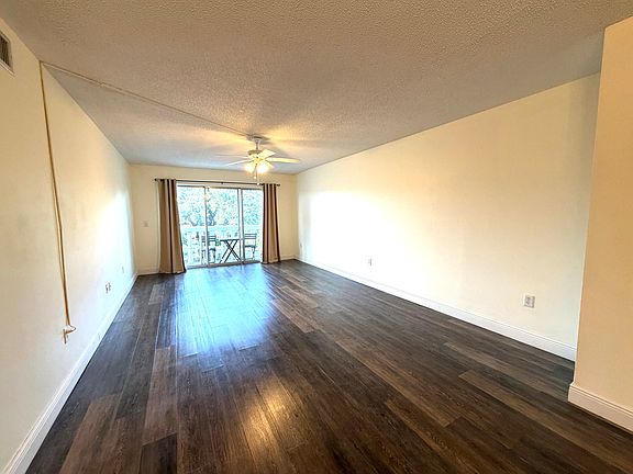 4th image of 3704 Broadway APT 216