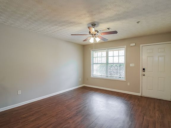 5th image of 1014 Weatherwood Pl