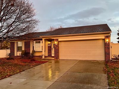 24765 Cambridge St, Woodhaven, MI, 48183