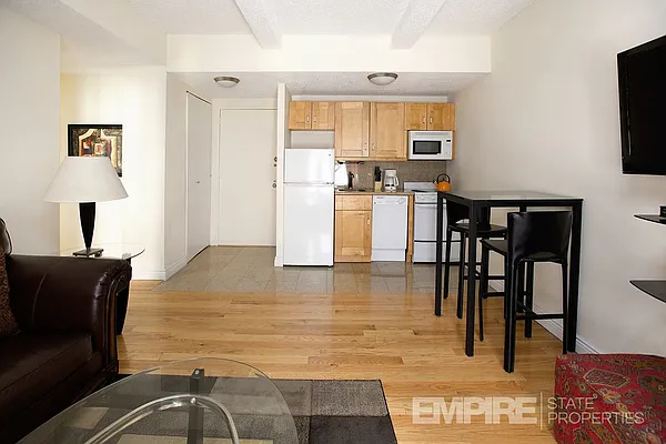 Sold by Empire State Properties | media 4
