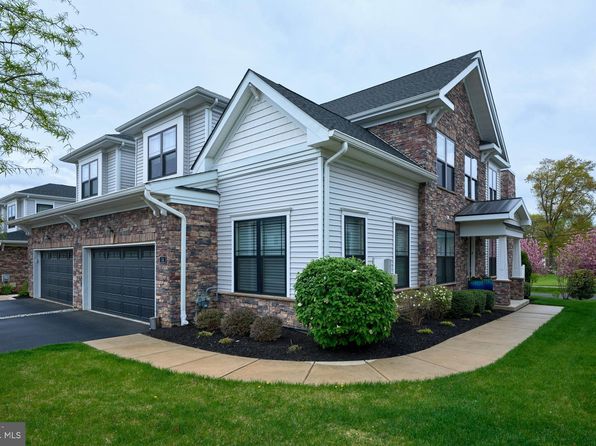 14 Dogleg Ln, Trenton, NJ 08648