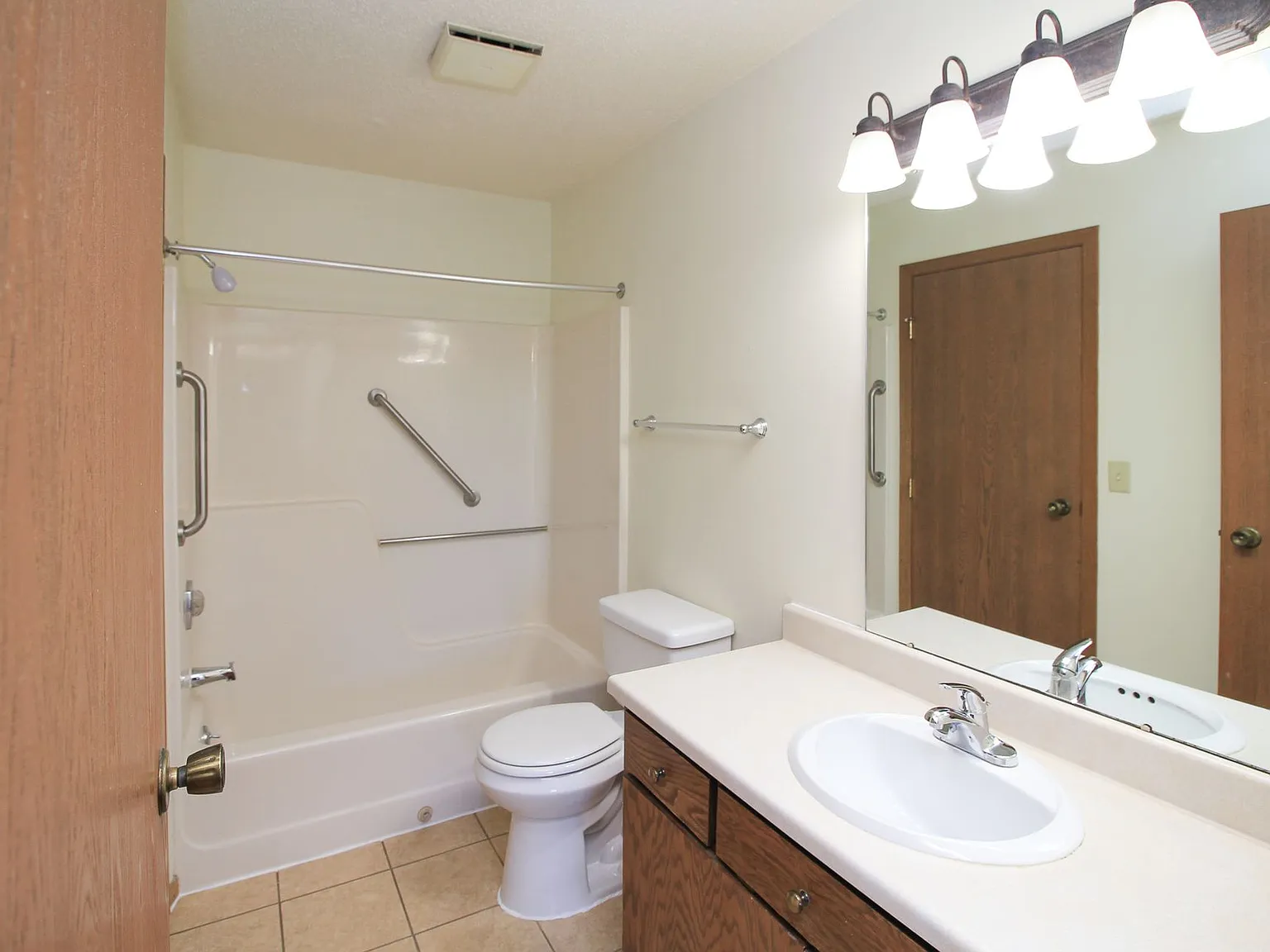 Oxbow Estates — Photo 4